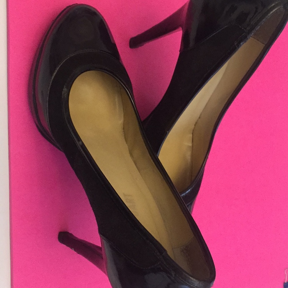Shoes - Picture 4 of 4